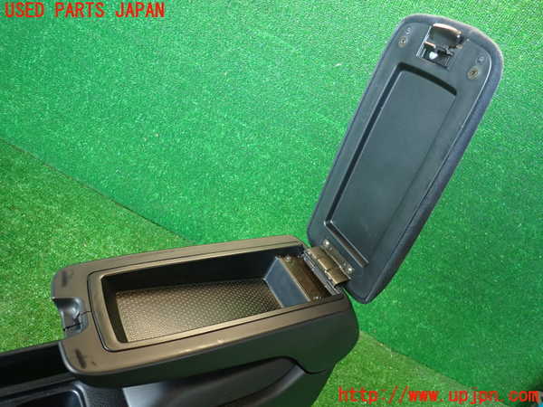 2UPJ-9235807540]ランエボ7 GT-A(CT9A)センターコンソール 中古_3