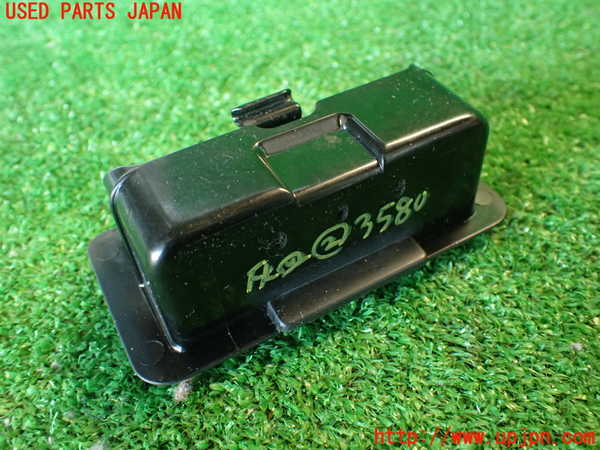 2UPJ-9235807822]ランエボ7 GT-A(CT9A)灰皿2 中古_4