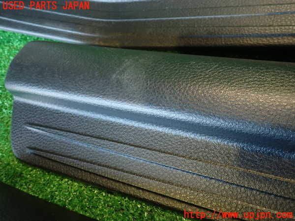 2UPJ-9235807740]ランエボ7 GT-A(CT9A)スカッフプレート 中古_3