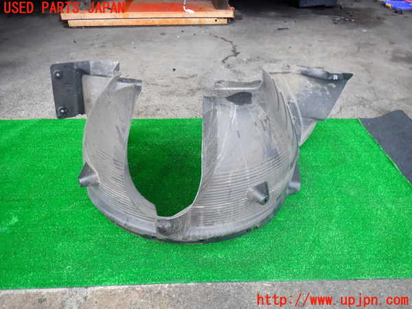 2UPJ-9235811090]BMW X3(PC30)(E83系)右前フェンダーライナー 中古_2