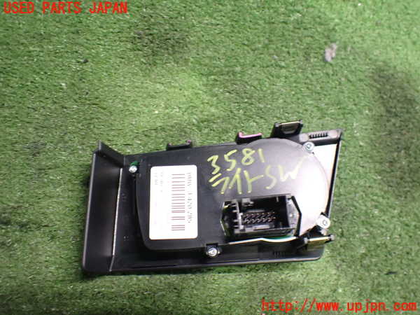 2UPJ-9235816285]BMW X3(PC30)(E83系)ライトスイッチ 中古_2