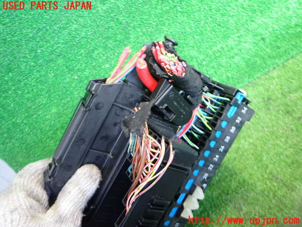 2UPJ-9235816741]BMW X3(PC30)(E83系)ヒューズボックス1 中古_3