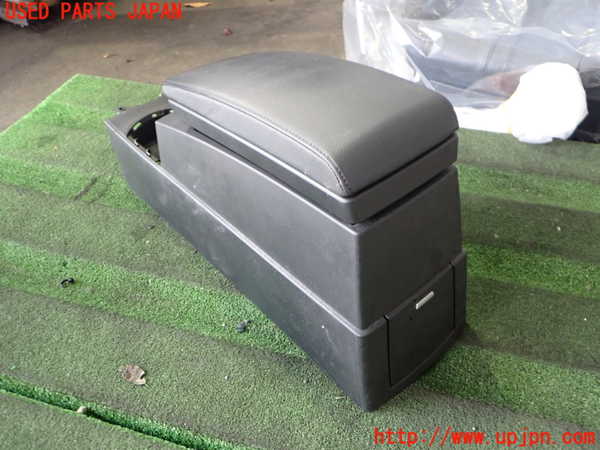 2UPJ-9235817540]BMW X3(PC30)(E83系)センターコンソール 中古_2