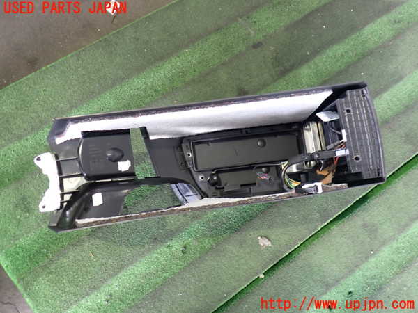 2UPJ-9235817540]BMW X3(PC30)(E83系)センターコンソール 中古_4