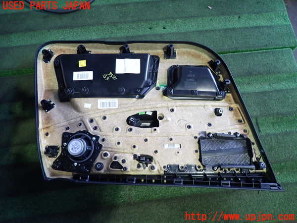 2UPJ-9235811234]BMW X3(PC30)(E83系)右前ドア内張り 中古_3