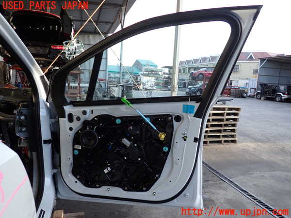 2UPJ-9235821230]BMW 218d アクティブツアラー(22BY20)(U06)右前ドア 中古(43R-011005 M5385)_5