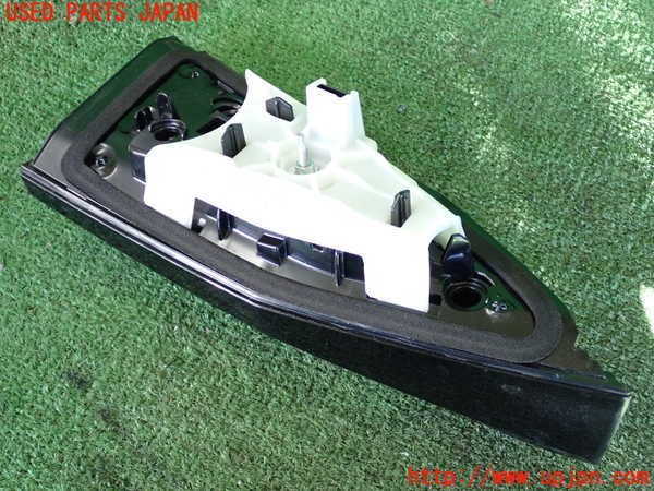 2UPJ-9235821550]BMW 218d アクティブツアラー(22BY20)(U06)右リアフィニッシャー 中古_2