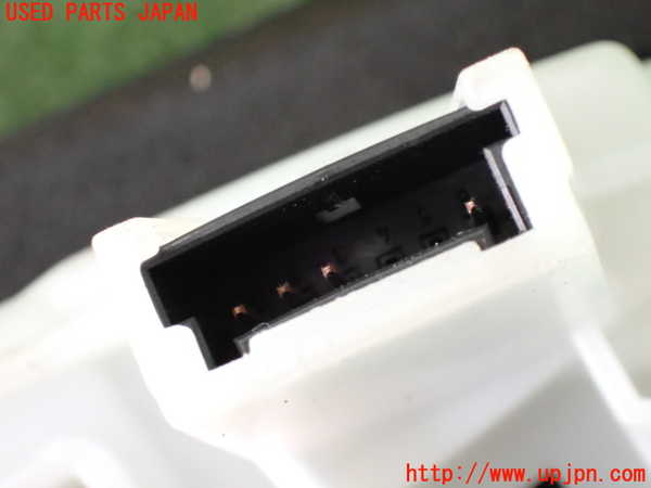 2UPJ-9235821550]BMW 218d アクティブツアラー(22BY20)(U06)右リアフィニッシャー 中古_4