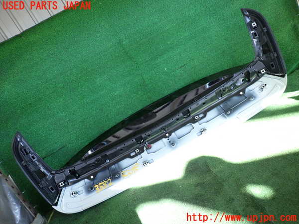 2UPJ-9235821520]BMW 218d アクティブツアラー(22BY20)(U06)リアスポイラー 中古_2