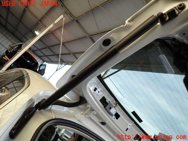 2UPJ-9235821584]BMW 218d アクティブツアラー(22BY20)(U06)リアゲートダンパー 中古_2