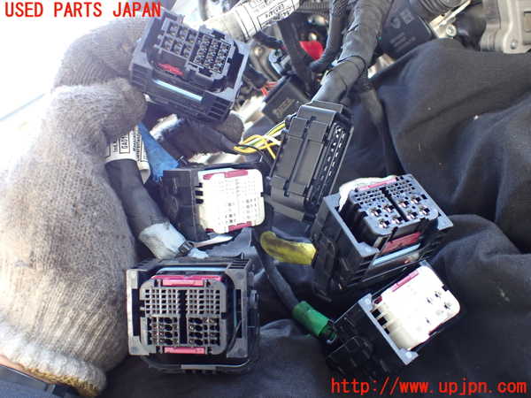 2UPJ-9235822010]BMW 218d アクティブツアラー(22BY20)(U06)エンジン B47C20B 中古_4