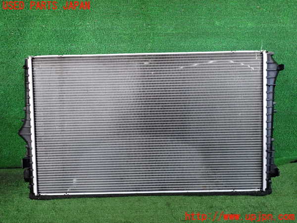 2UPJ-9235822321]BMW 218d アクティブツアラー(22BY20)(U06)ラジエーター1 中古_2