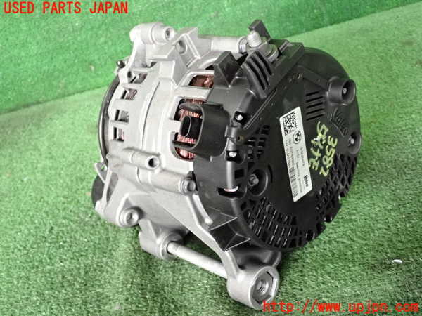 2UPJ-9235826015]BMW 218d アクティブツアラー(22BY20)(U06)オルタネーター(ダイナモ) 中古_2