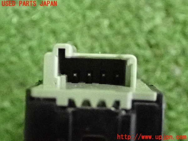 2UPJ-9235826307]BMW 218d アクティブツアラー(22BY20)(U06)スイッチ2 (ロック) 中古_4