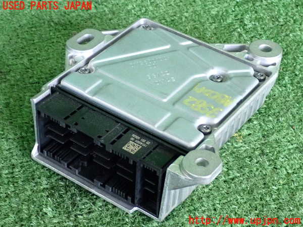 2UPJ-9235826145]BMW 218d アクティブツアラー(22BY20)(U06)エアバッグコンピューター 中古_2