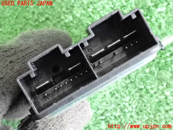 2UPJ-9235826151]BMW 218d アクティブツアラー(22BY20)(U06)コンピューター6 中古_4