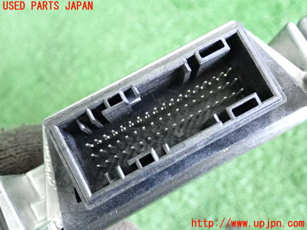 2UPJ-9235826152]BMW 218d アクティブツアラー(22BY20)(U06)コンピューター7 中古_4