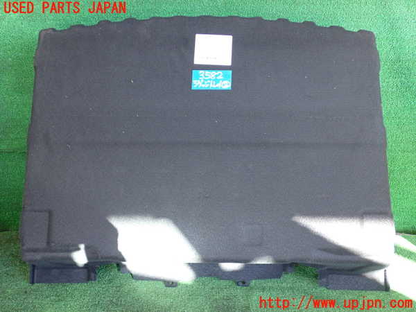 2UPJ-9235827772]BMW 218d アクティブツアラー(22BY20)(U06)ラゲッジトレイ2 中古_2