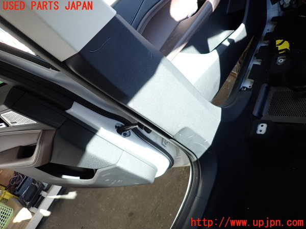 2UPJ-9235827670]BMW 218d アクティブツアラー(22BY20)(U06)左センターピラートリム 中古_3