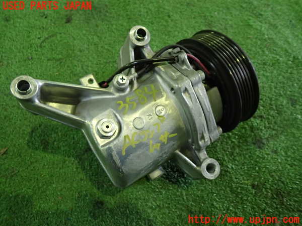 1UPJ-9235846025]ロードスター(ND5RC)エアコンコンプレッサー 中古_3