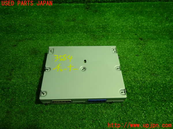 1UPJ-9235846660]ロードスター(ND5RC)TVチューナー 中古_3