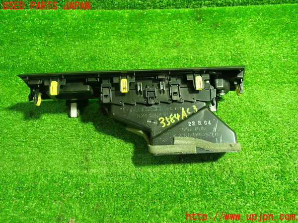 1UPJ-9235847528]ロードスター(ND5RC)エアコン吹き出し口3 (真中) 中古_2