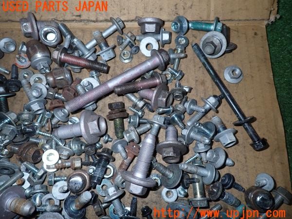 3UPJ=9235860720]アバルト 124スパイダー(NF2EK)ネジ・ナット・ステー類 セット ジャンク_2