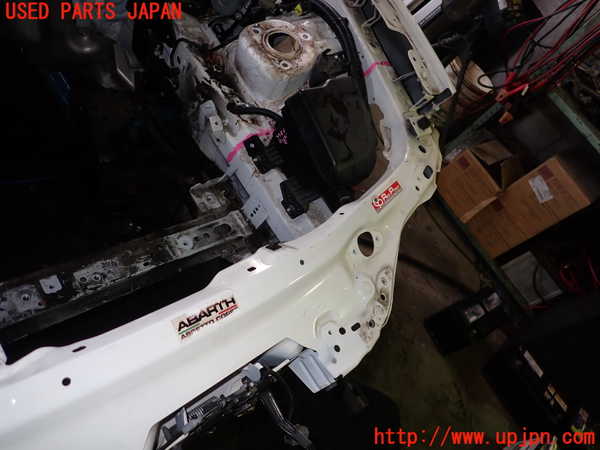 1UPJ-9235861042]アバルト・124スパイダー(NF2EK)コアサポート（カット） 中古_3