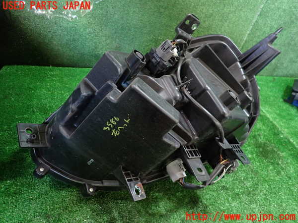 1UPJ-9235861130]アバルト・124スパイダー(NF2EK)右ヘッドライト LED 中古_3