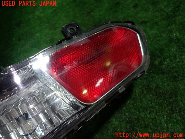 1UPJ-9235861559]アバルト・124スパイダー(NF2EK)リアフィニッシャー 中古_4