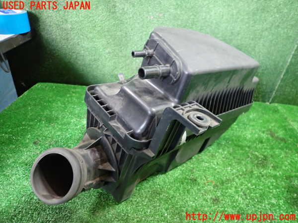 1UPJ-9235862560]アバルト・124スパイダー(NF2EK)エアクリーナーボックス 中古_2
