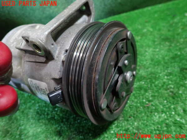 1UPJ-9235866025]アバルト・124スパイダー(NF2EK)エアコンコンプレッサー 中古_3