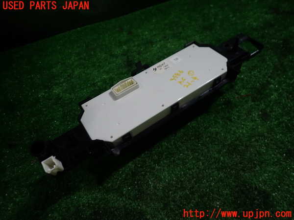 1UPJ-9235866066]アバルト・124スパイダー(NF2EK)エアコンスイッチ1 中古_3