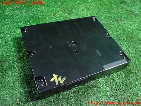 1UPJ-9235866660]アバルト・124スパイダー(NF2EK)TVチューナー 中古_2