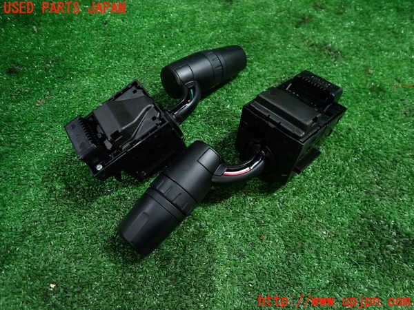 1UPJ-9235866720]アバルト・124スパイダー(NF2EK)コンビネーションスイッチ 中古_4