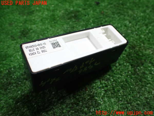 1UPJ-9235866245]アバルト・124スパイダー(NF2EK)左パワーウィンドウスイッチ 中古_2