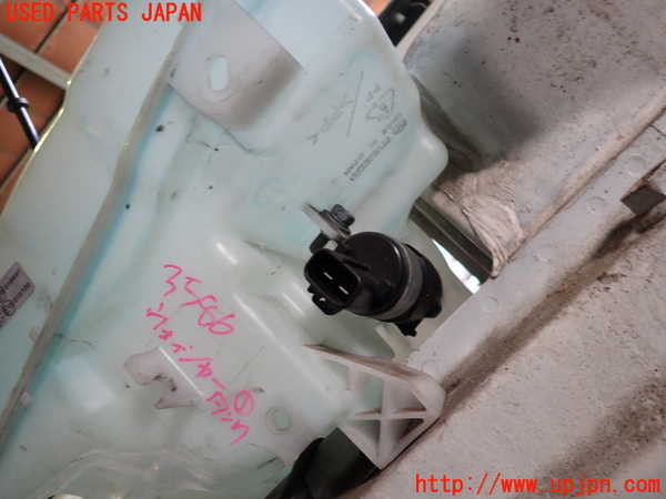 1UPJ-9235866791]アバルト・124スパイダー(NF2EK)ウォッシャータンク1 中古_2