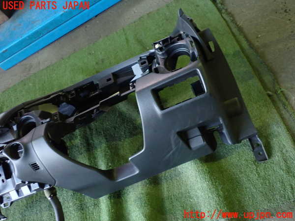 1UPJ-9235867505]アバルト・124スパイダー(NF2EK)ダッシュボード 中古_4