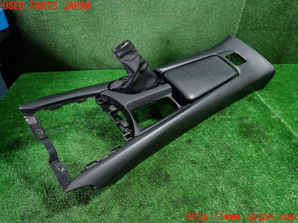 1UPJ-9235867540]アバルト・124スパイダー(NF2EK)センターコンソール 中古_3