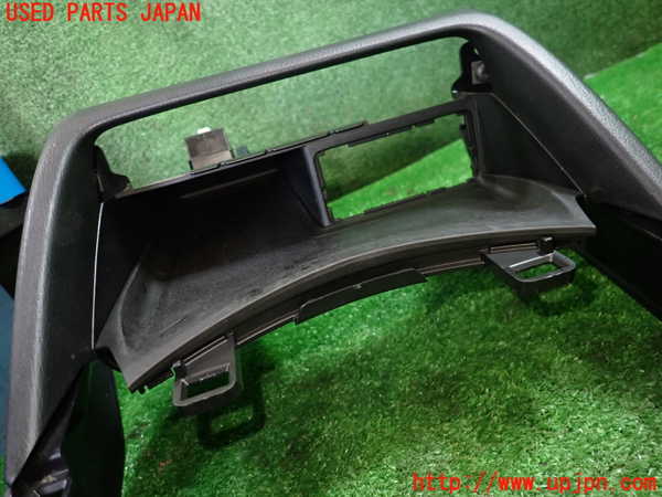 1UPJ-9235867549]アバルト・124スパイダー(NF2EK)コンソール 中古_4