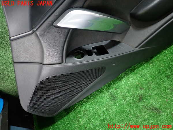 1UPJ-9235861234]アバルト・124スパイダー(NF2EK)右ドア内張り 中古_2
