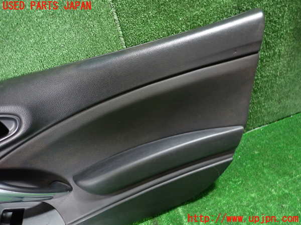 1UPJ-9235861234]アバルト・124スパイダー(NF2EK)右ドア内張り 中古_3