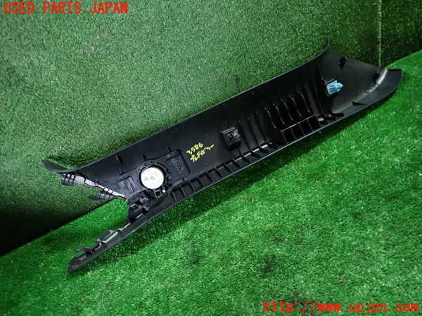 1UPJ-9235867660]アバルト・124スパイダー(NF2EK)左フロントピラートリム 中古_2