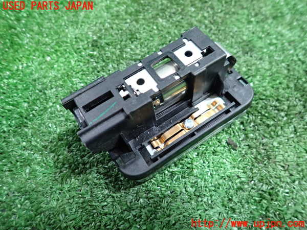 1UPJ-9235866411]アバルト・124スパイダー(NF2EK)ルームランプ1 (1列目真中) 中古_2