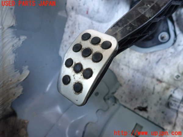 1UPJ-9235867590]アバルト・124スパイダー(NF2EK)クラッチペダル 中古_2