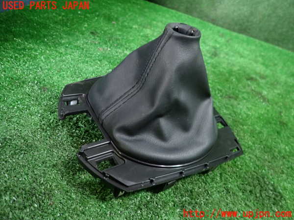 1UPJ-9235867575]アバルト・124スパイダー(NF2EK)シフトブーツ 中古_2