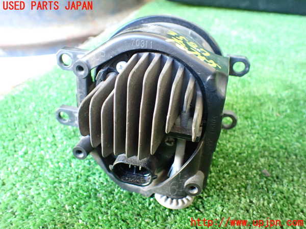 1UPJ-9235871182]レクサス・IS300h(AVE30)左フォグ 中古_2