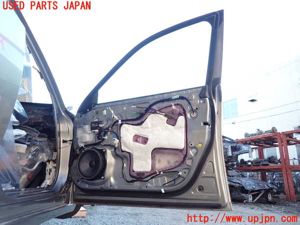 1UPJ-9235871230]レクサス・IS300h(AVE30)右前ドア 中古 NSG M5O5 43R-00012_2