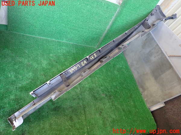 1UPJ-9235871390]レクサス・IS300h(AVE30)右サイドステップ 中古_3