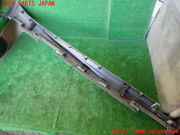 1UPJ-9235871392]レクサス・IS300h(AVE30)左サイドステップ 中古_3